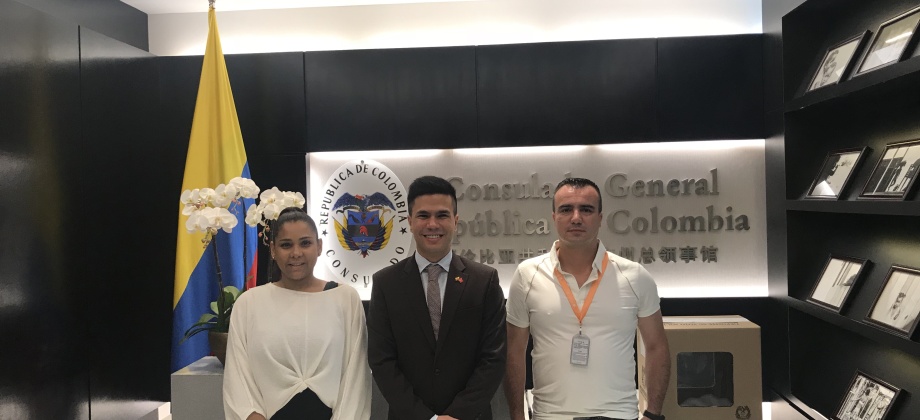 Inició la jornada electoral presidencial 2018 para la segunda vuelta en el Consulado de Colombia en Guangzhou