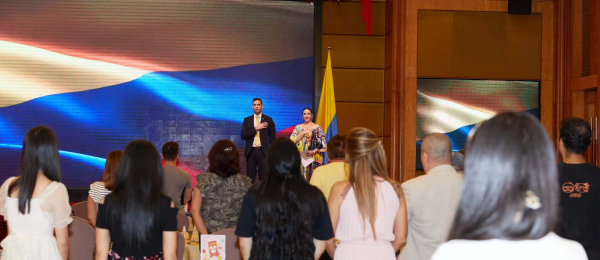 Colombianos en Guangzhou conmemoraron el 20 de julio