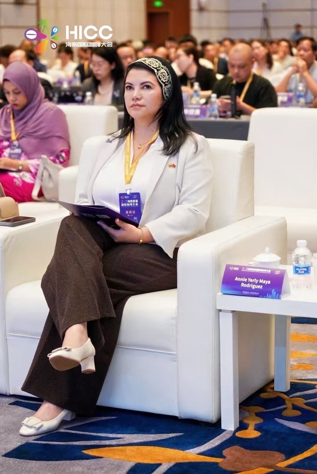 La Cónsul de Colombia en Guangzhou abrió el Primer Encuentro Internacional del Café en Hainan